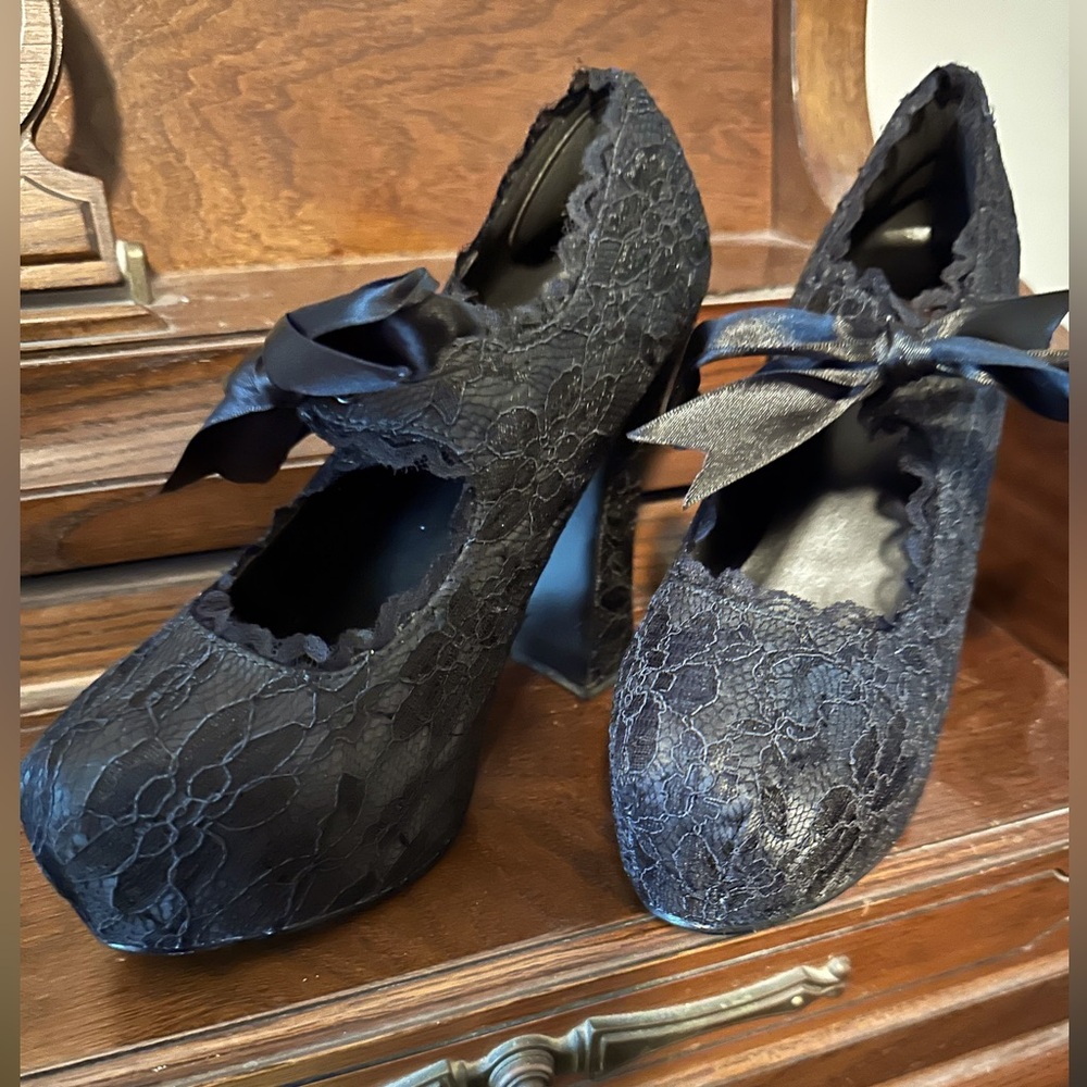 Demonia Black Heels Striking Shoes